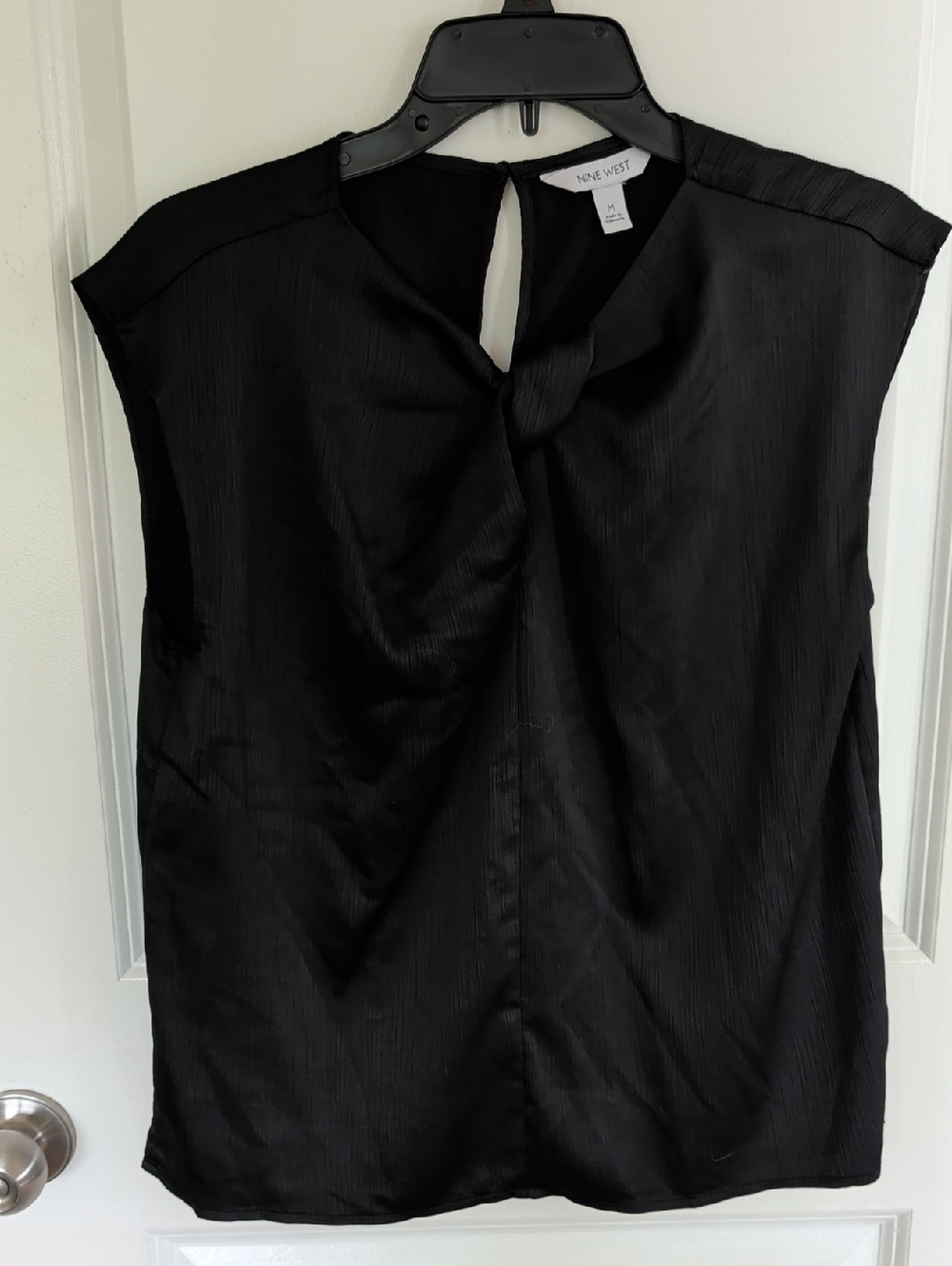 Nine West Black Cap-Sleeve Twist-Neck Blouse